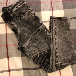 Washed out black skinny jeans